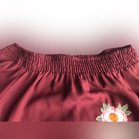 Speed Limit MPH Girls Off Shoulder Short Sleeve Blouse - Picture 3 of 6